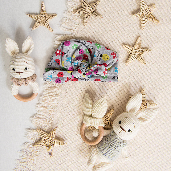 Шапочка детская для девочки "Солоха" №Б-283 клубничка