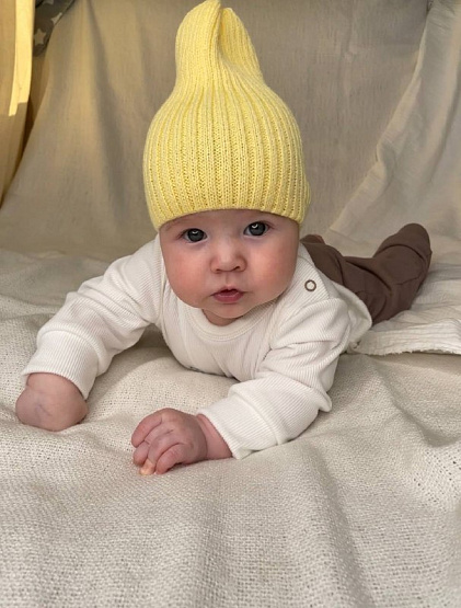 Б-299 Шапочка детская в стиле "Бини". вязаная. полушерсть, желтая