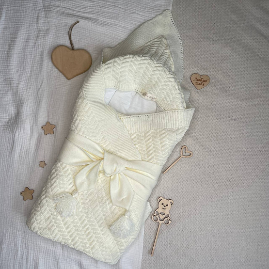 Арт. 464 Вязаный комплект на выписку, молочный