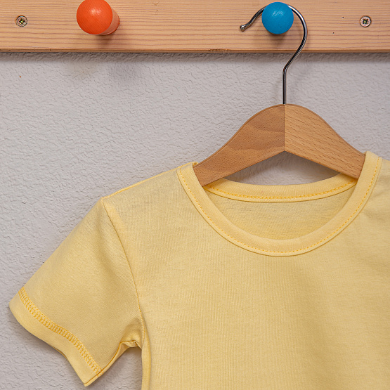 Футболка с круглым вырезом, жёлтая арт.Ф-82