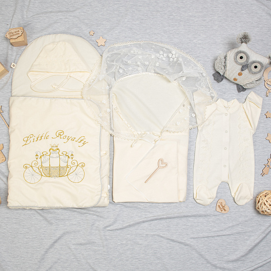 №124 Конверт прогулочный с декоративной вышивкой «Crown Royal»