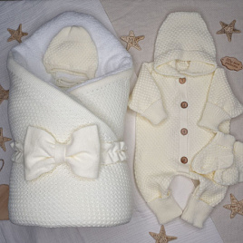 455 Комплект на выписку «Пчелка» молочный деми, зима