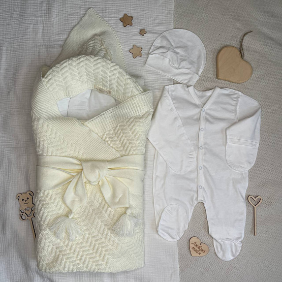 Арт. 464 Вязаный комплект на выписку, молочный