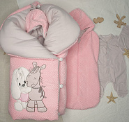 453 Комплект на выписку "Встреча", розовый