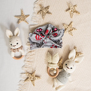 Шапочка детская для девочки "Солоха" №Б-283 клубничка