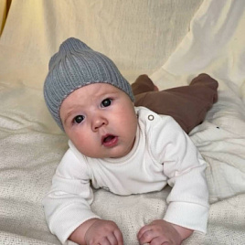 Б-299 Шапочка детская в стиле "Бини". вязаная. полушерсть, серая